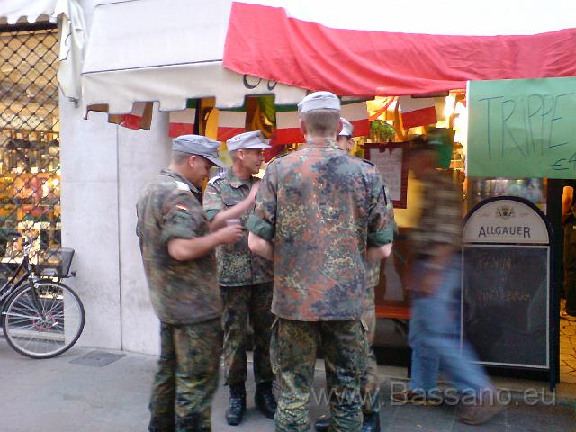 Adunata Alpini BAssano 2008 MK-186.JPG